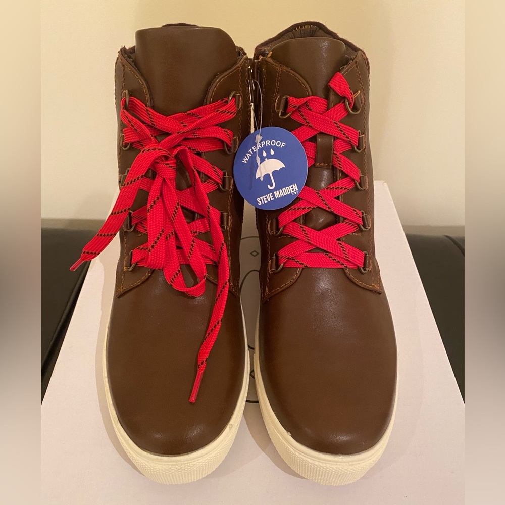 Steve Madden BMAMBA Brown, Size 7, Waterproof